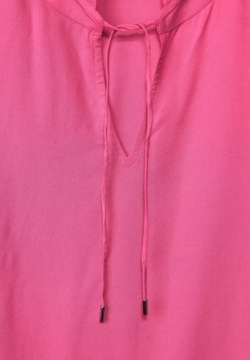 Armellose Bluse Mit Ruschen