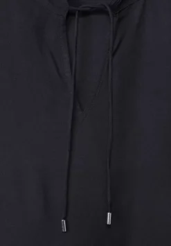 Armellose Bluse Mit Ruschen
