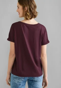 Basic T-Shirt
