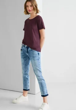 Basic T-Shirt
