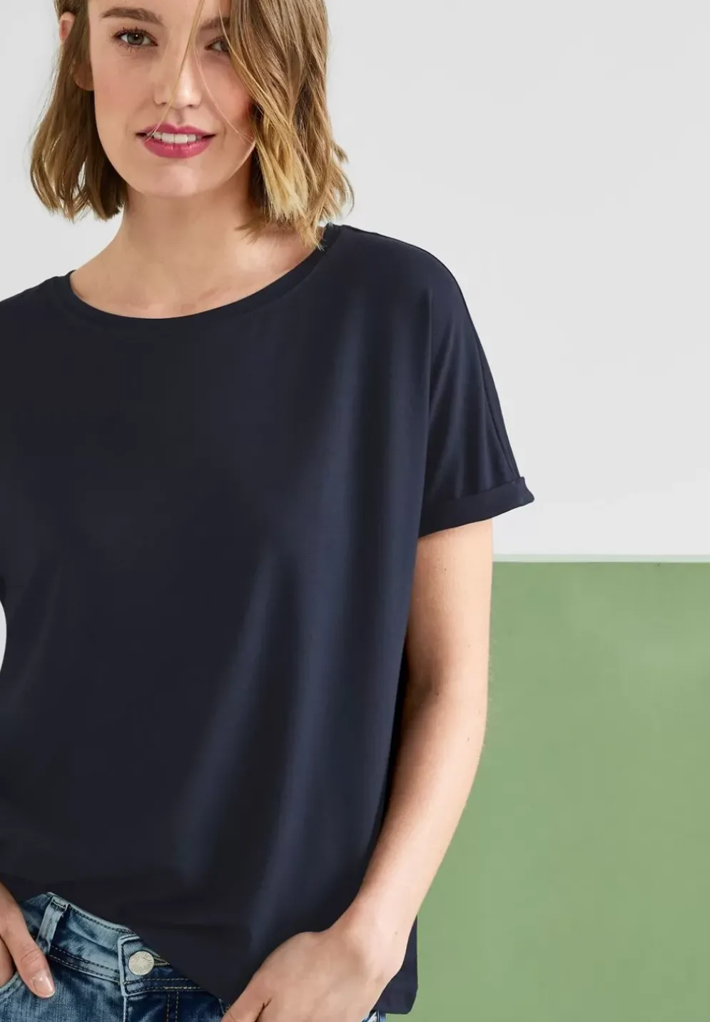 Basic T-Shirt