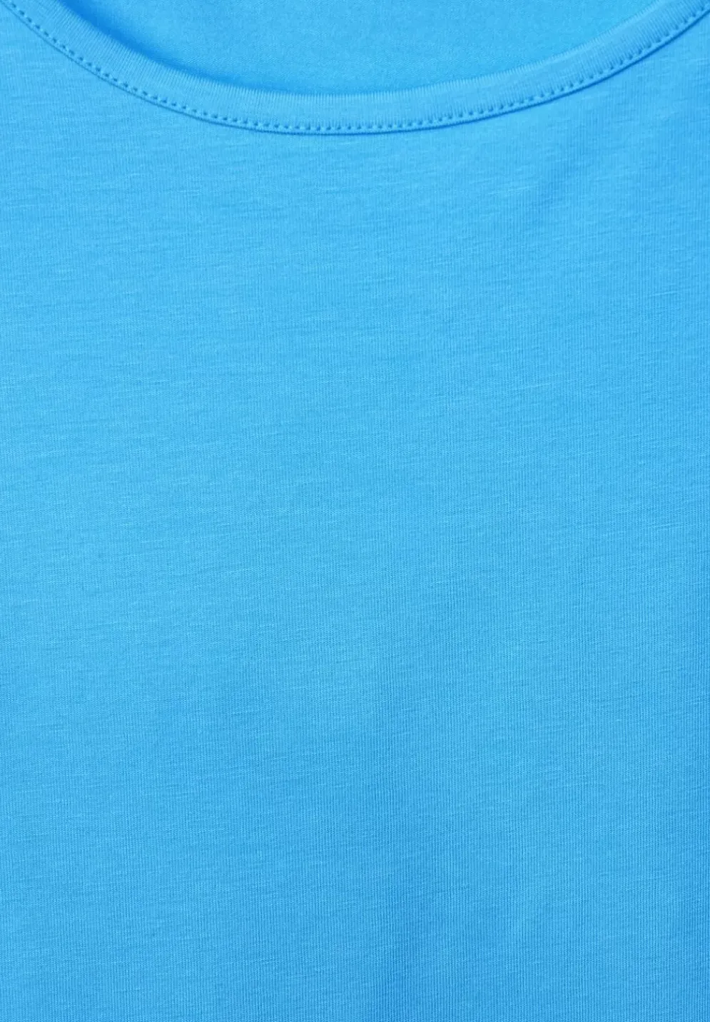 Basic T-Shirt