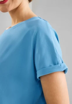 Basic T-Shirt