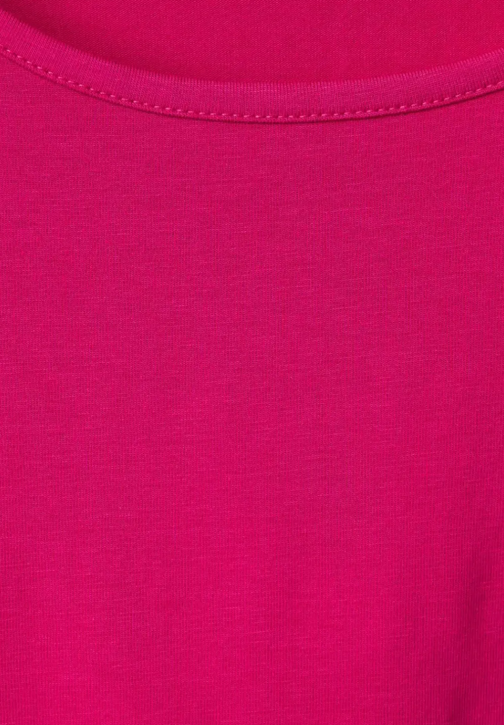 Basic T-Shirt