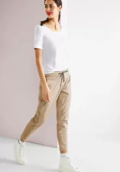 Basic T-Shirt