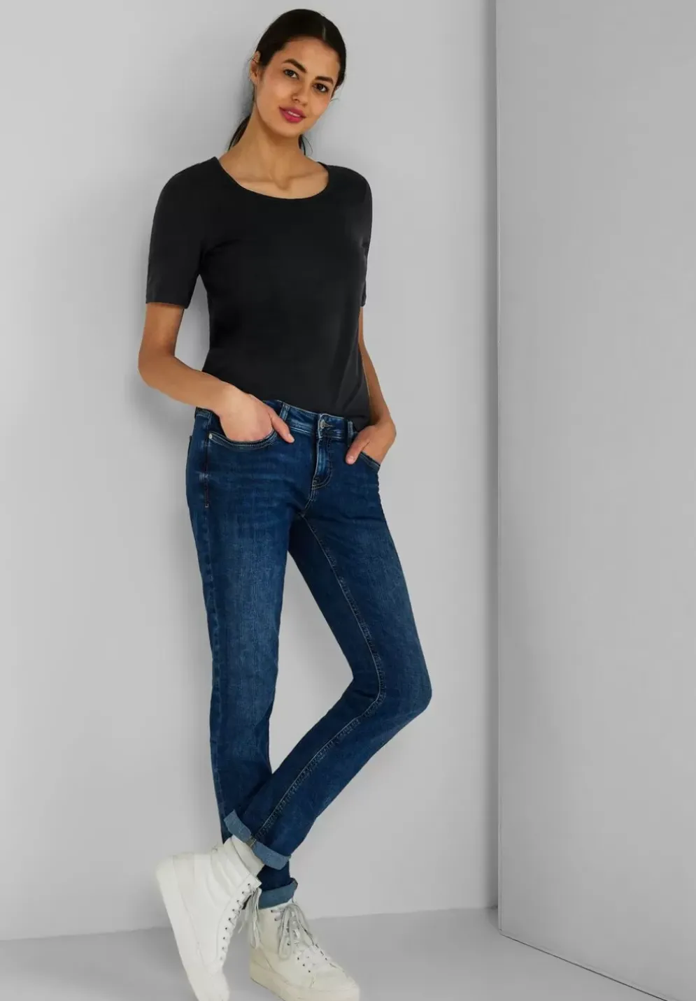 Basic T-Shirt