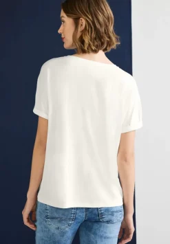 Basic T-Shirt