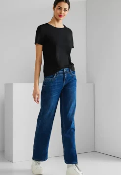 Basic T-Shirt