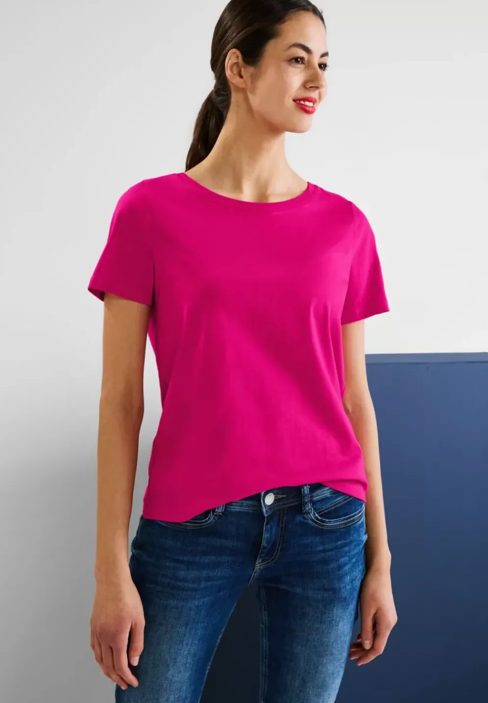 Basic T-Shirt