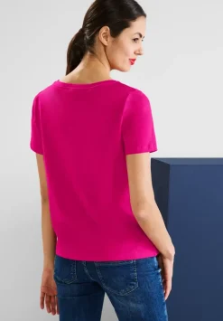 Basic T-Shirt