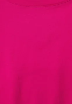 Basic T-Shirt