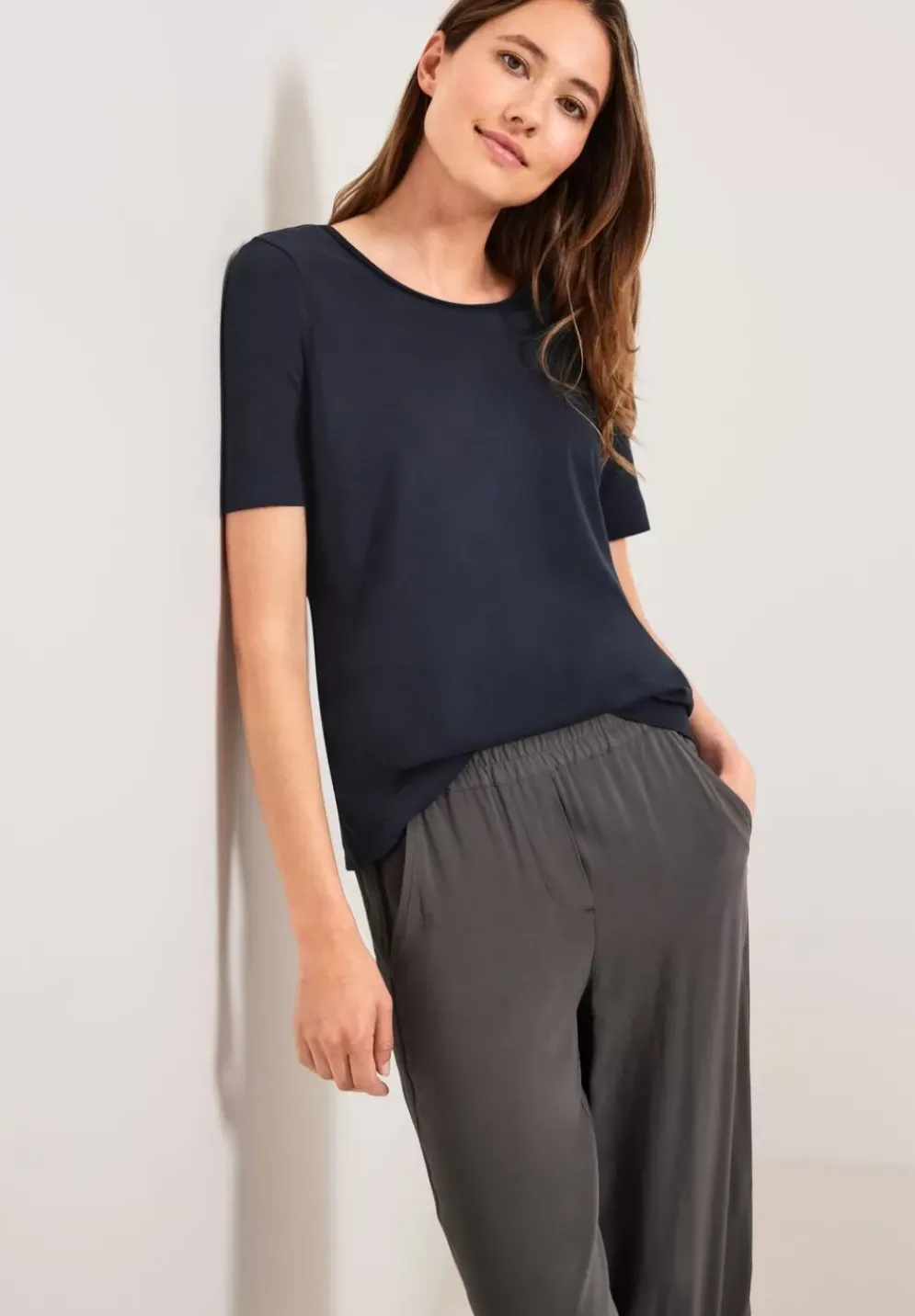 Basic Uni T-Shirt
