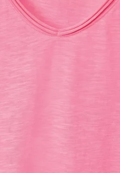 Basic V-Neck T-Shirt