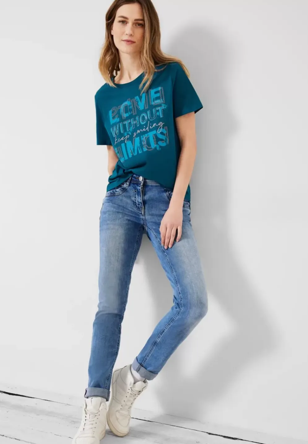 Basicshirt Mit Frontprint