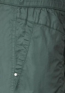 Bermuda In Loose Fit