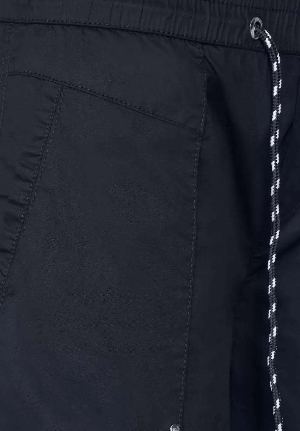 Bermuda In Loose Fit