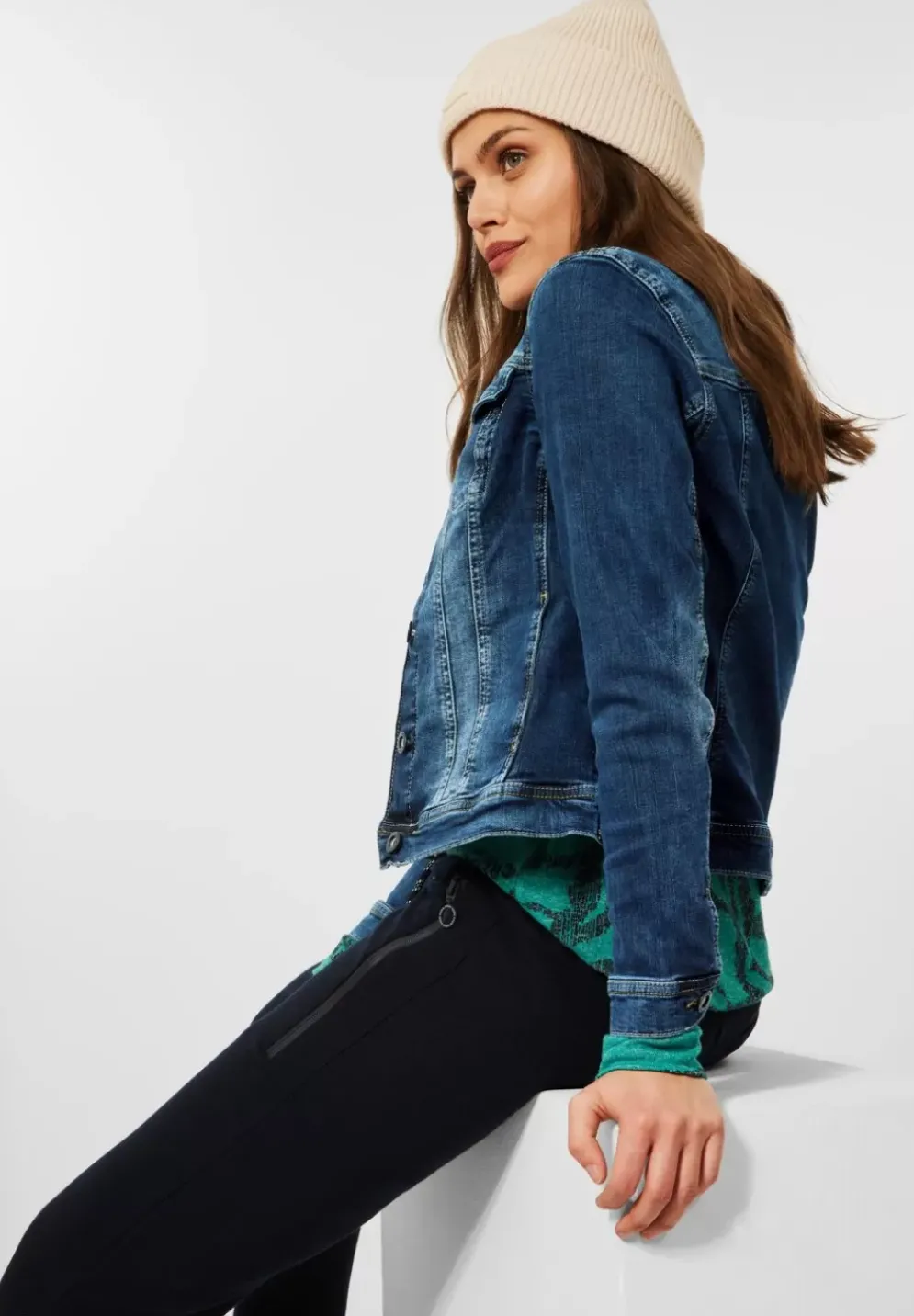 Blaue Jeansjacke