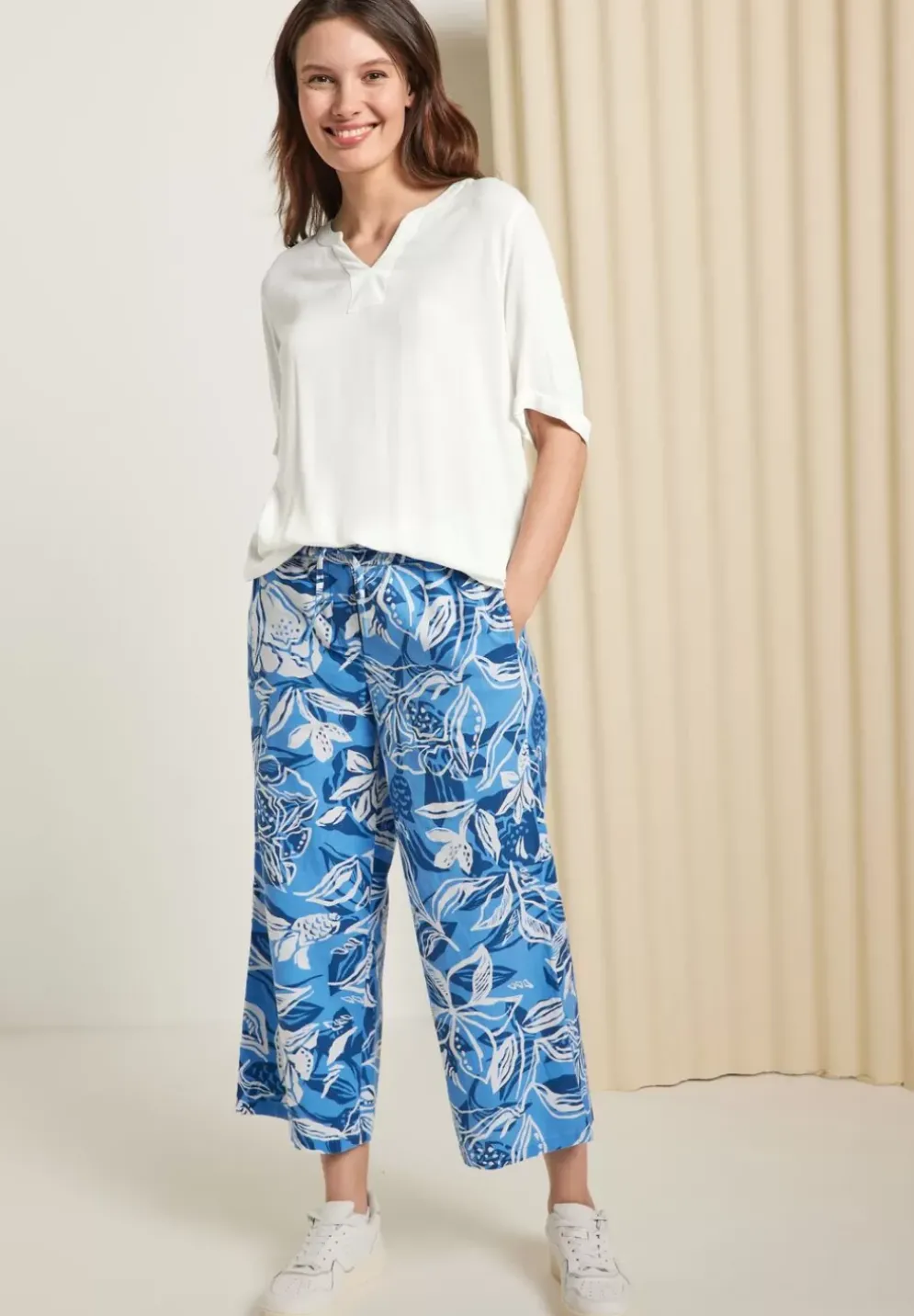 Bluse Im Materialmix