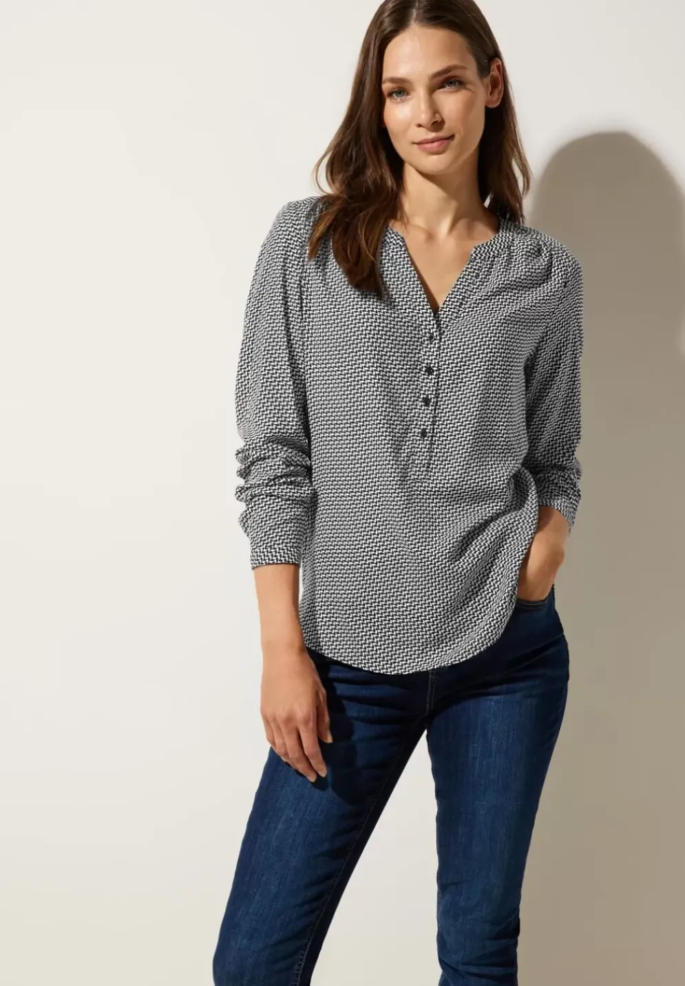 Bluse Minimalmuster