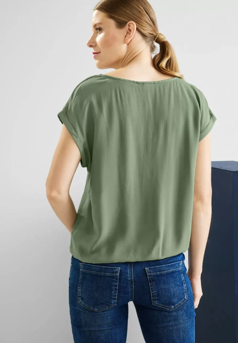 Bluse Mit Elastiksaum