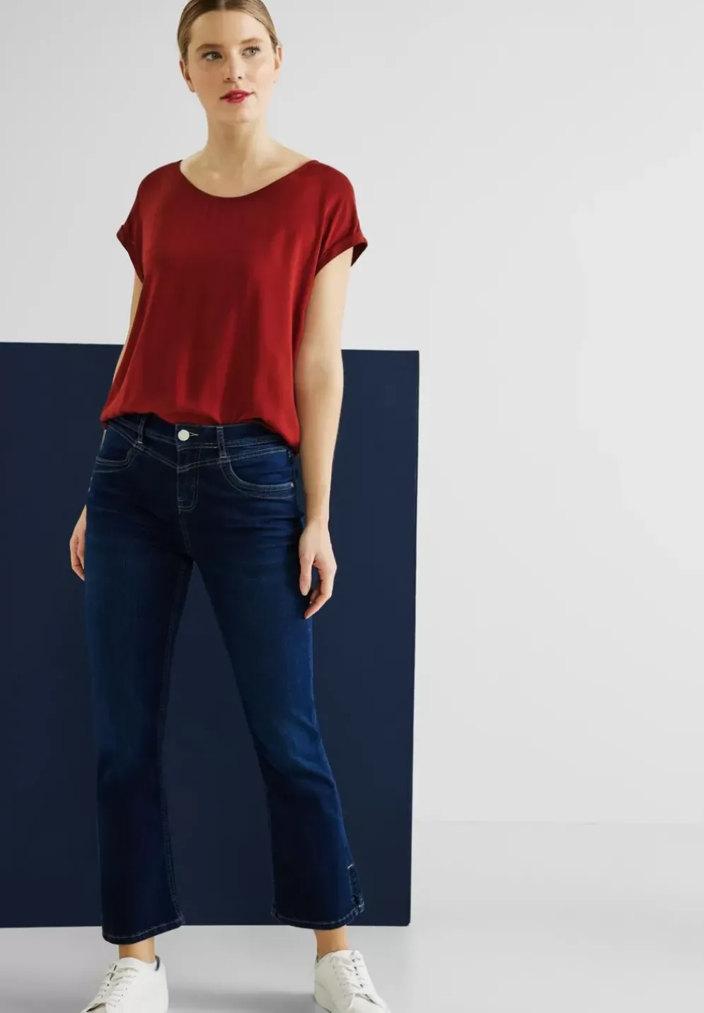 Bluse Mit Elastiksaum