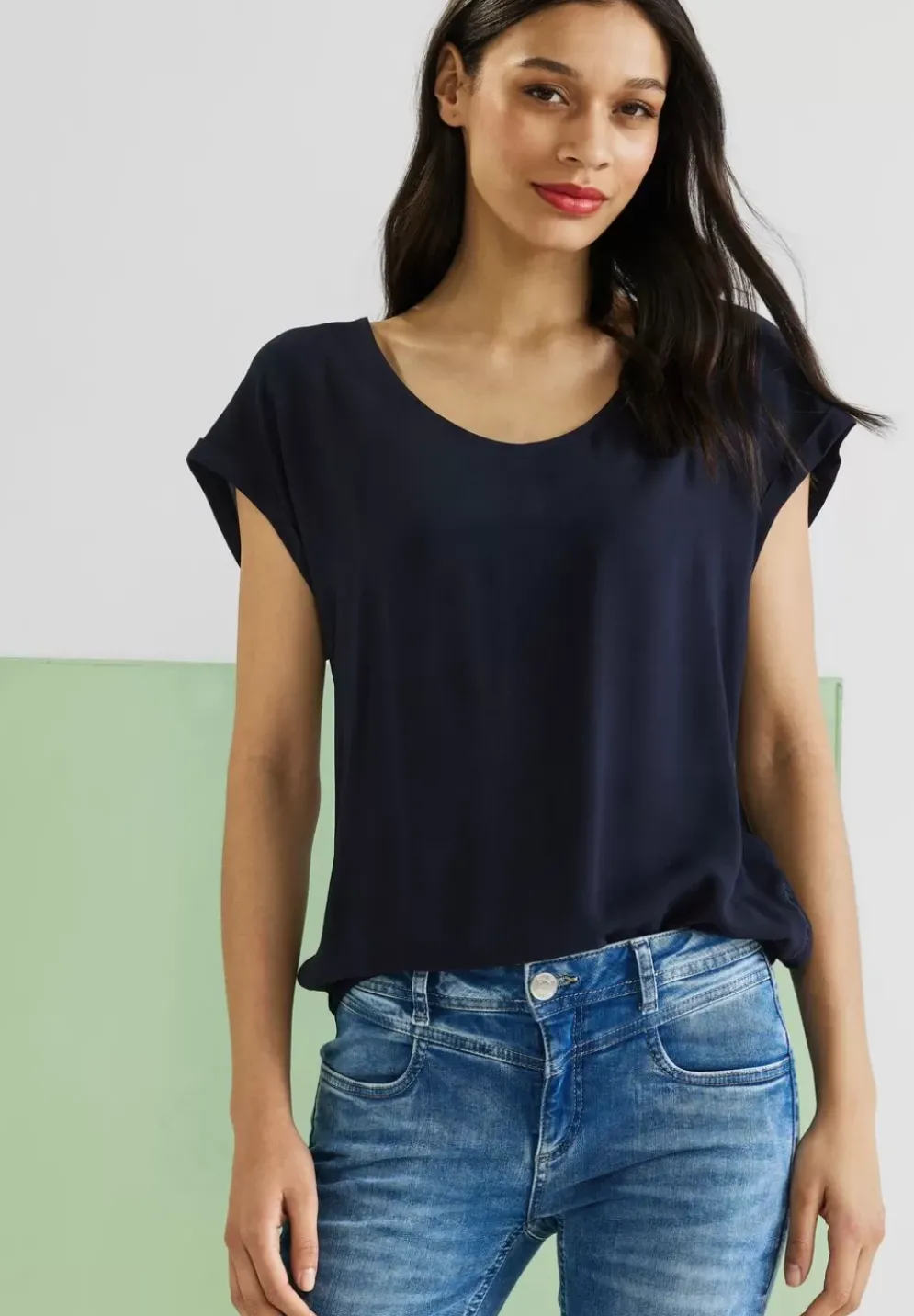 Bluse Mit Elastiksaum