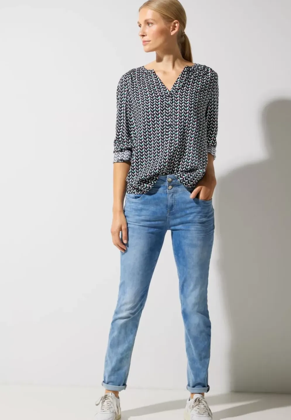 Bluse Mit Grafischem Muster