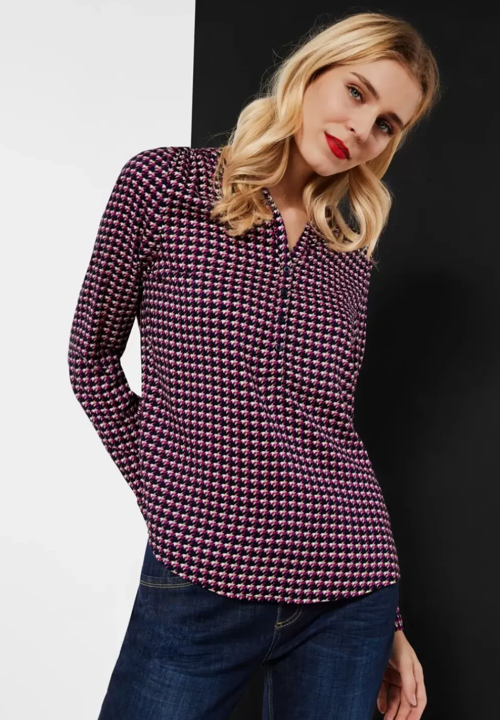 Bluse Mit Hahnentritt Muster