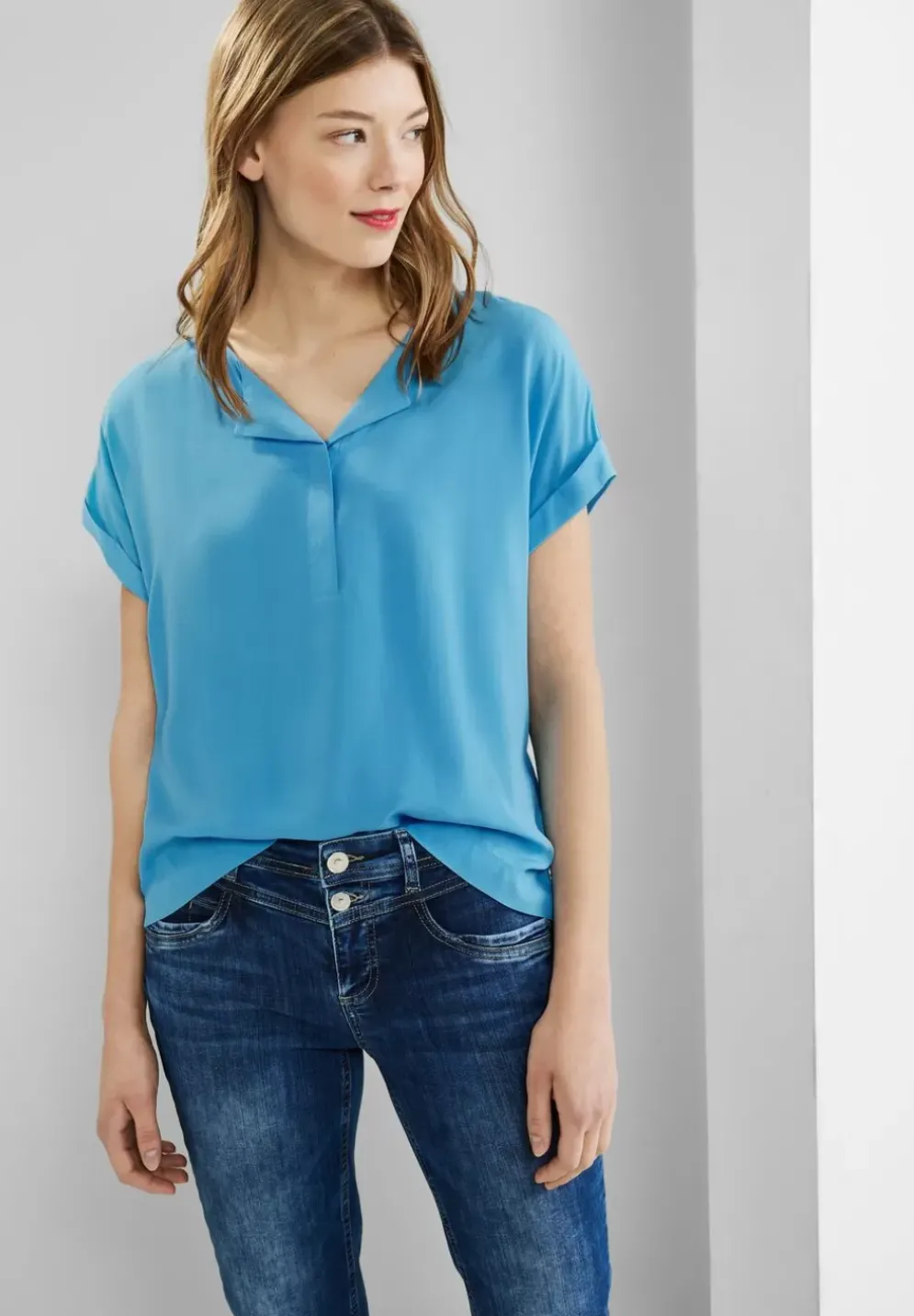 Bluse Mit Klappenkragen