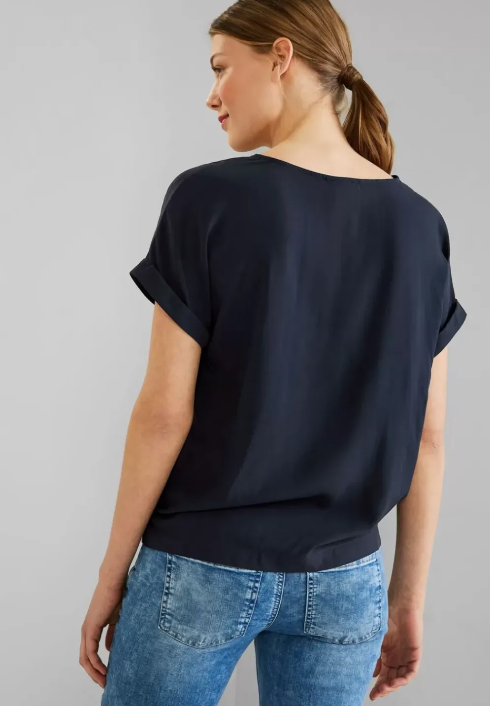 Bluse Mit Klappenkragen