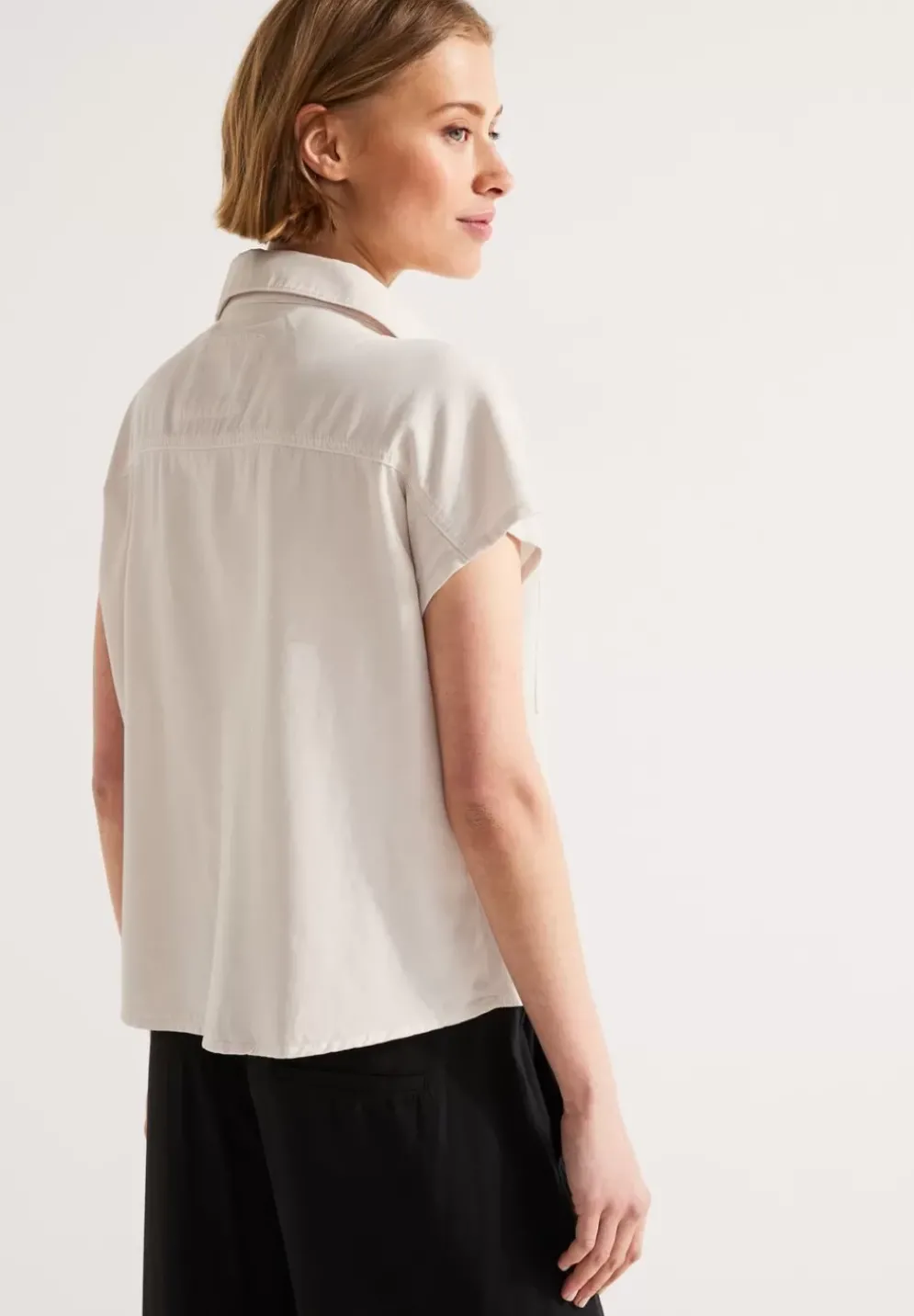 Bluse Mit Knotendetail