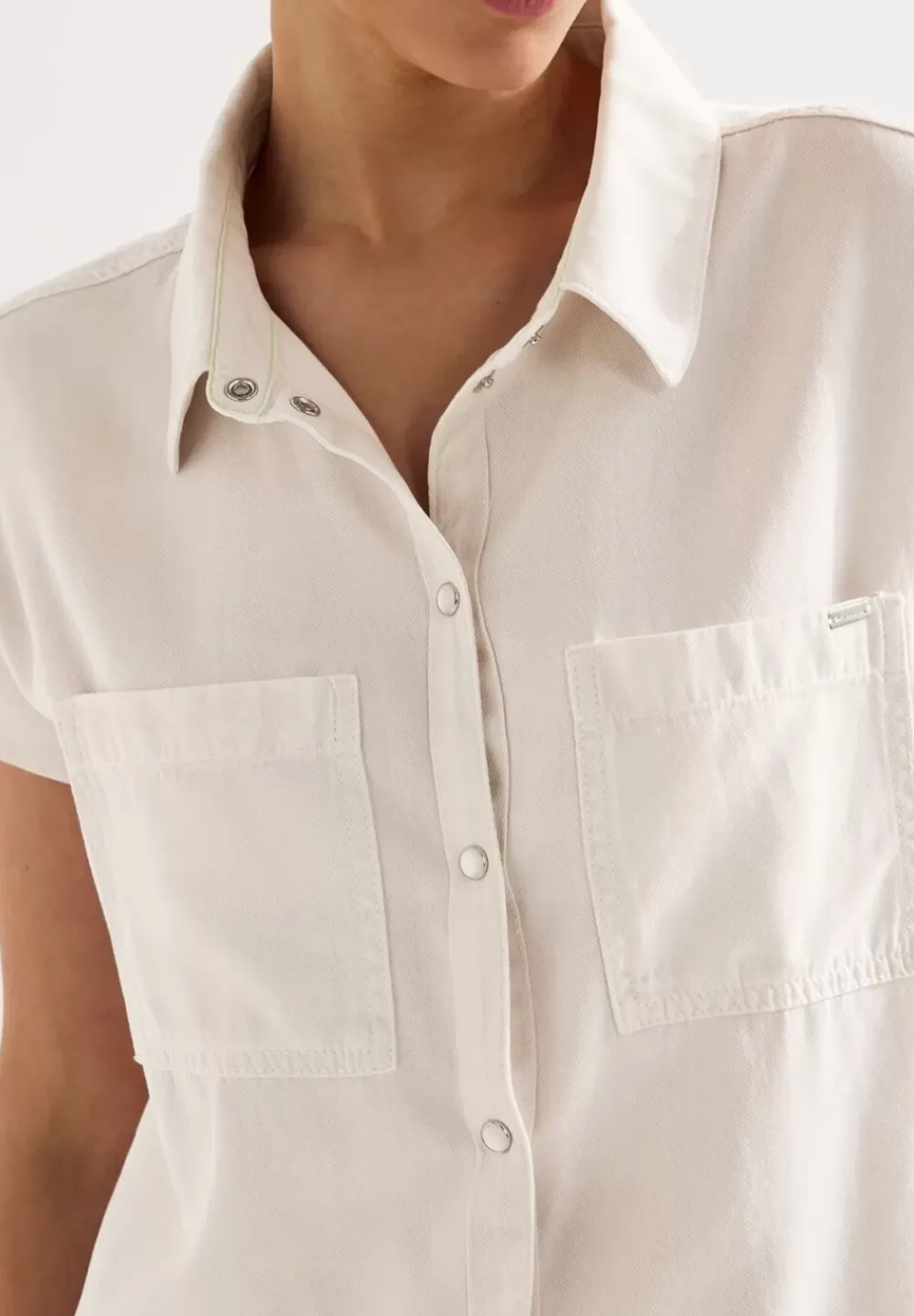 Bluse Mit Knotendetail