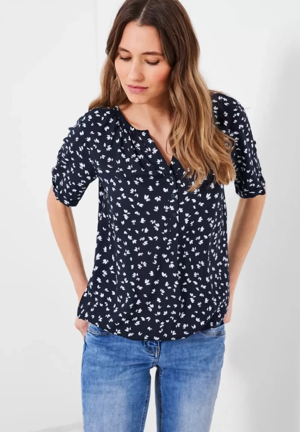 Bluse Mit Kurzer Knopfleiste
