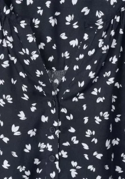 Bluse Mit Kurzer Knopfleiste
