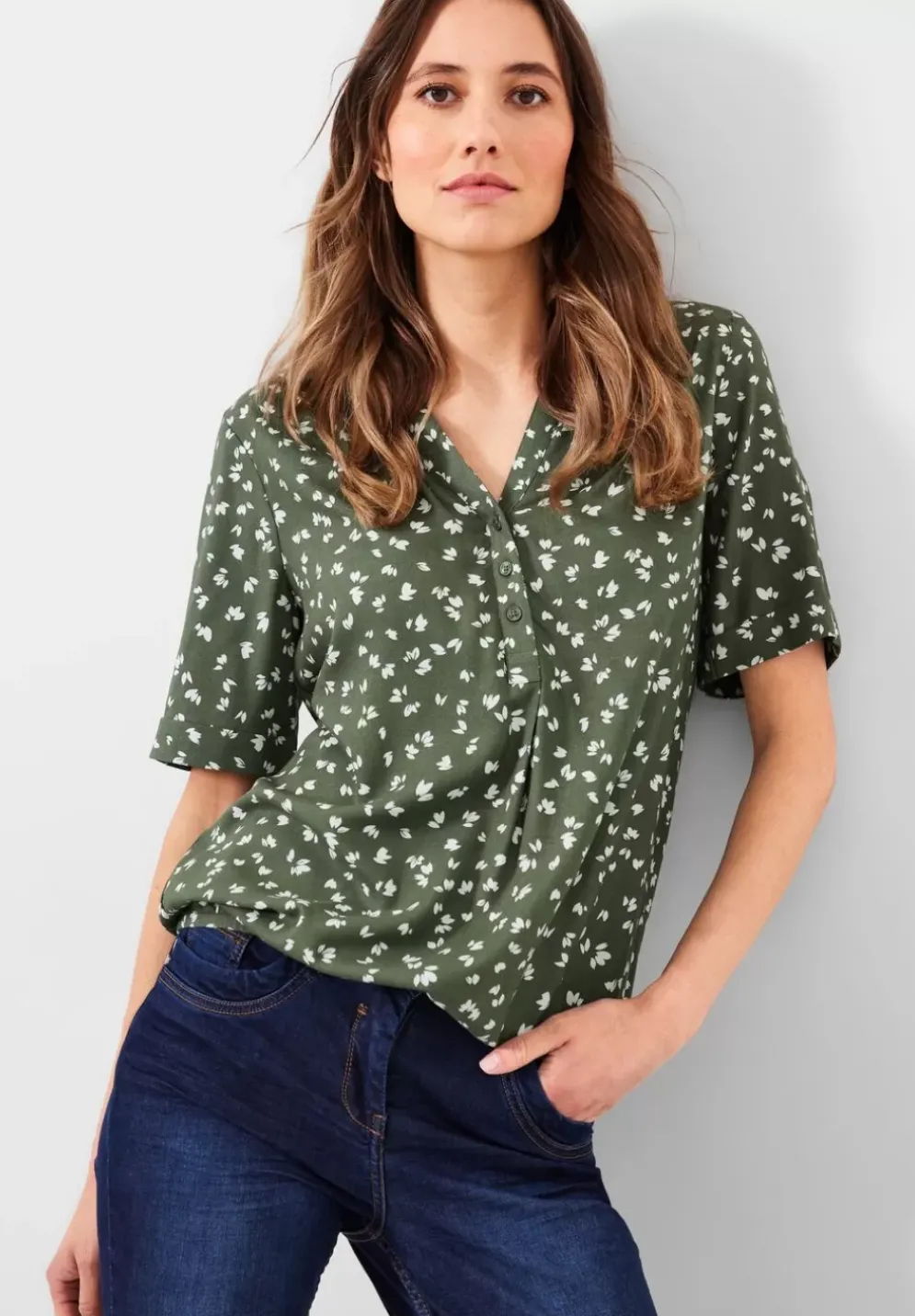 Bluse Mit Kurzer Knopfleiste