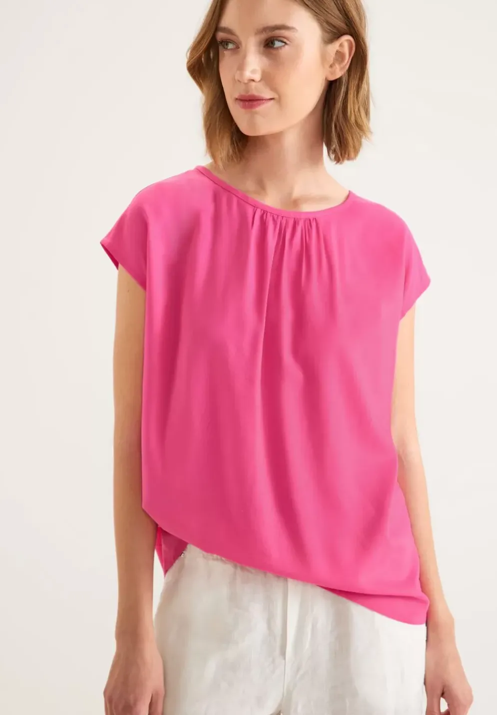 Bluse Mit Raffungen