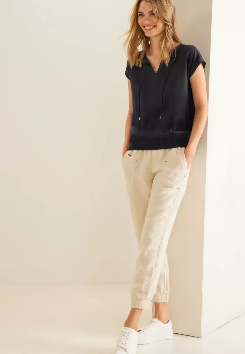 Blusenshirt Mit Smokdetail