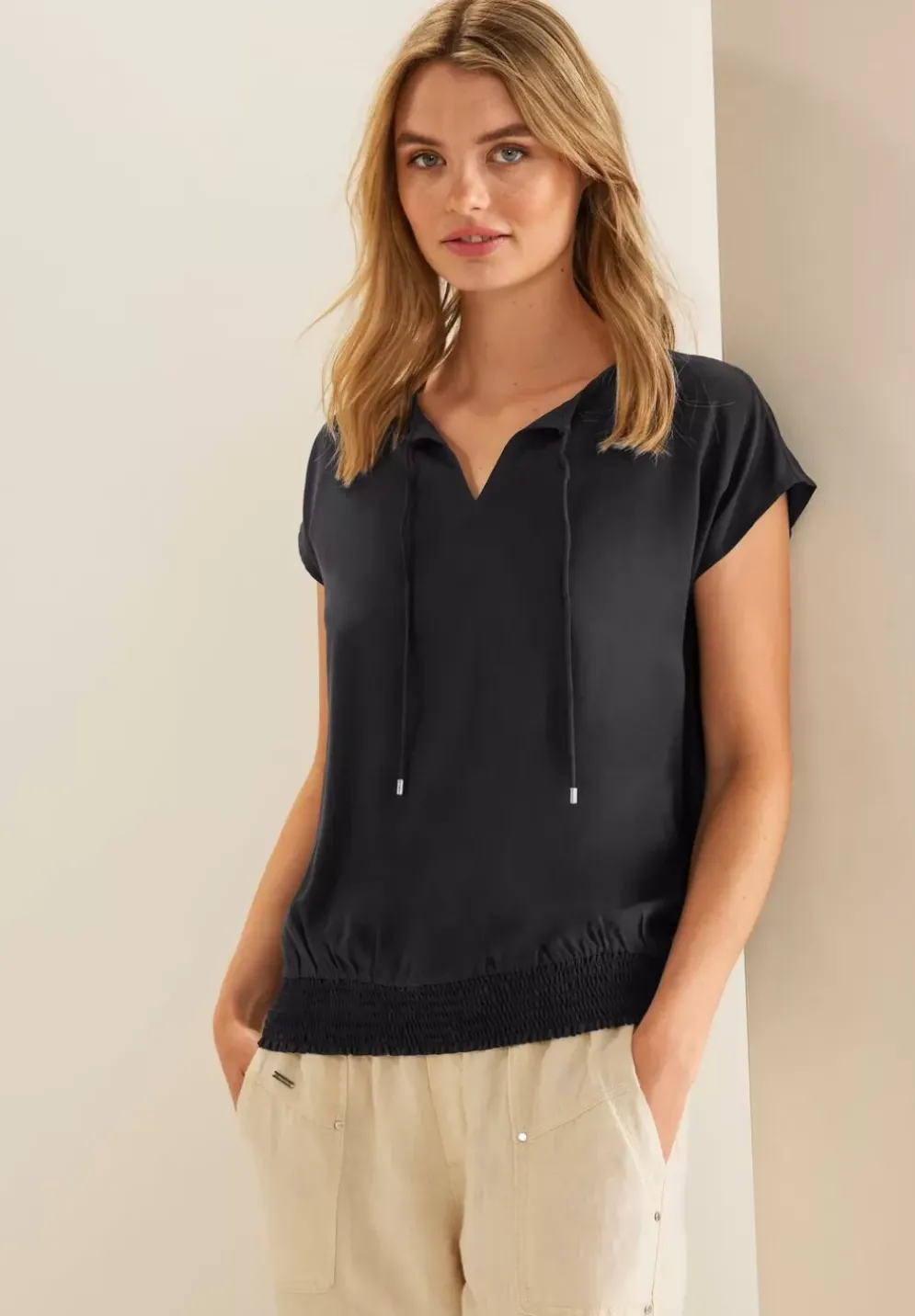 Blusenshirt Mit Smokdetail