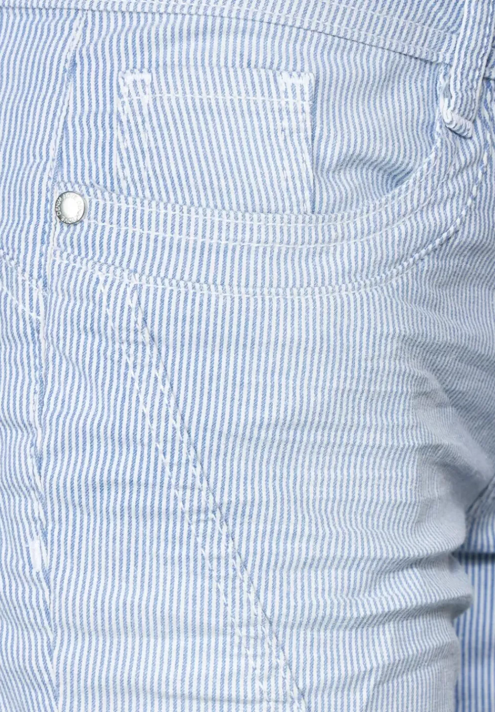 Casual Fit 3/4 Jeans