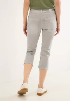 Casual Fit 3/4 Jeans