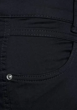 Casual Fit Caprihose