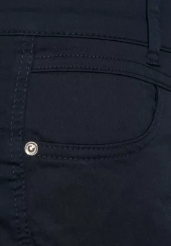 Casual Fit Caprihose