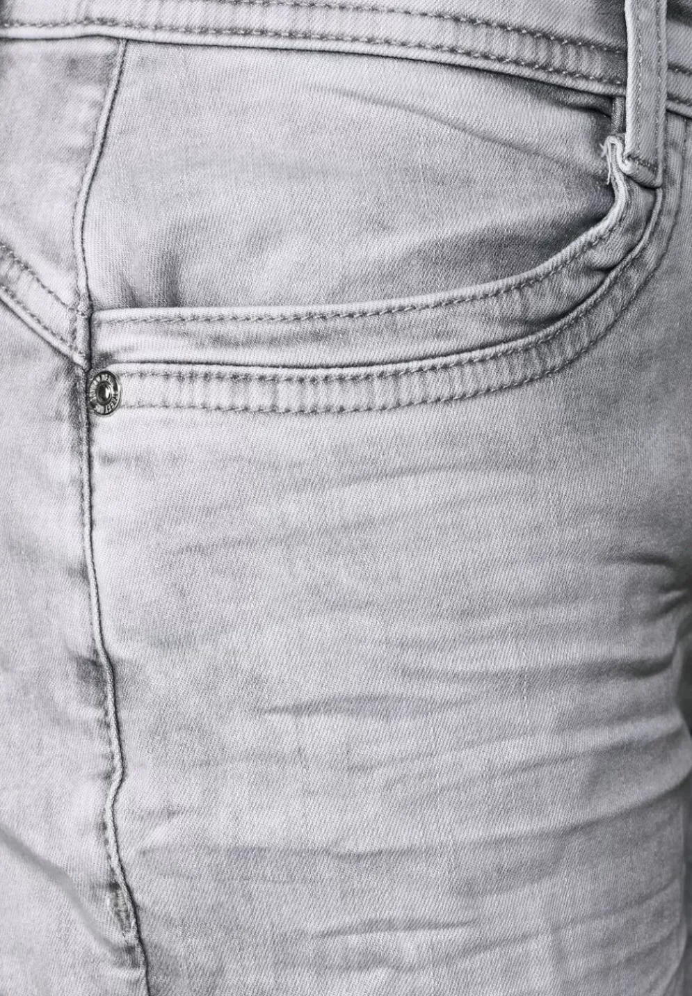 Casual Fit Caprihose
