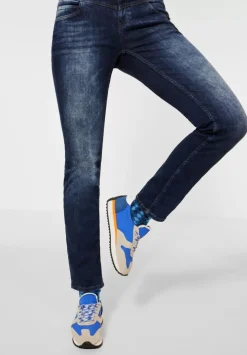 Casual Fit Denim