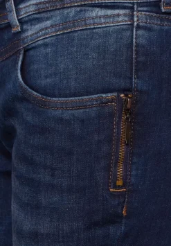 Casual Fit Denim