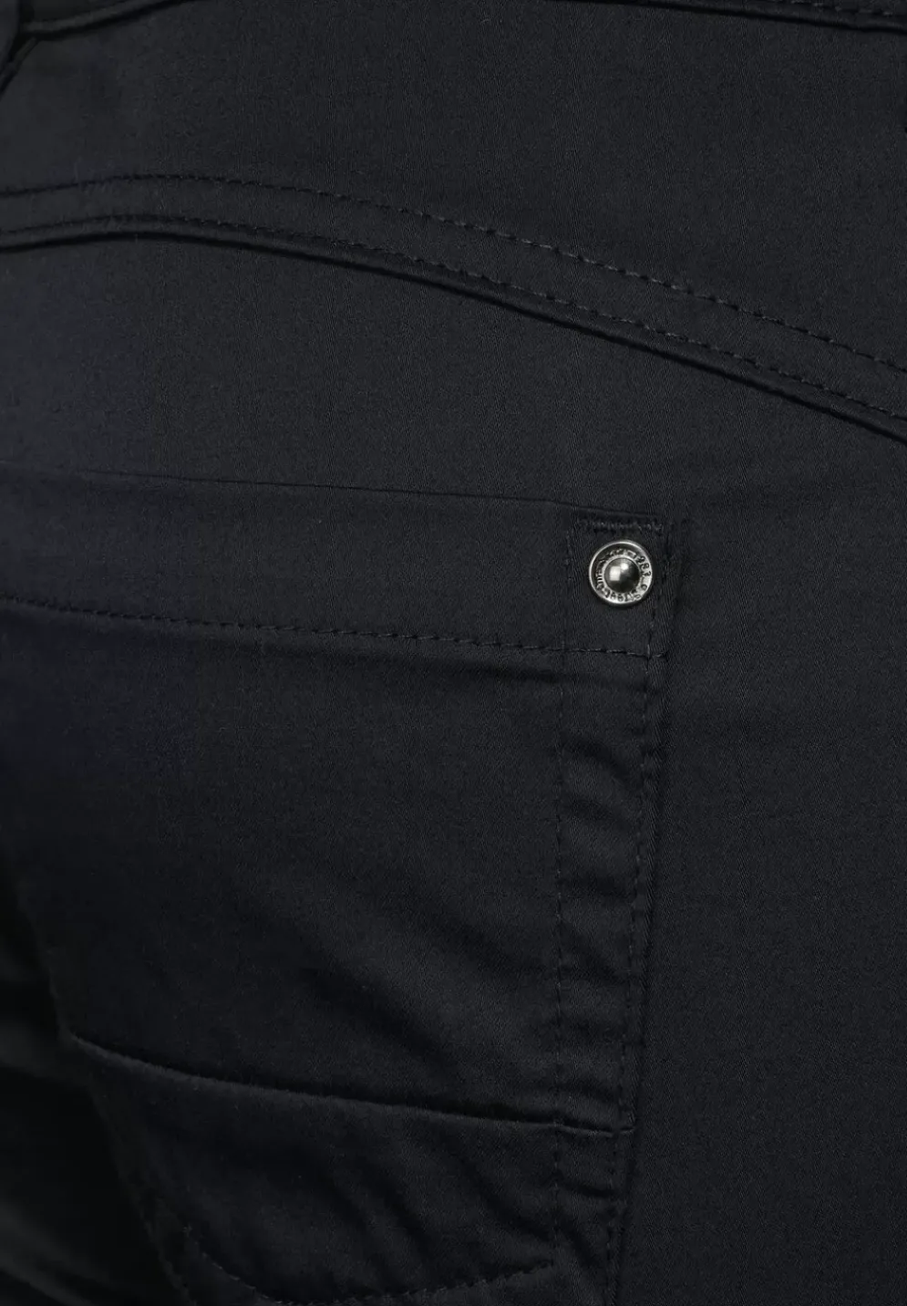 Casual Fit Hose
