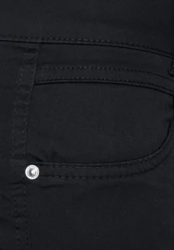 Casual Fit Hose