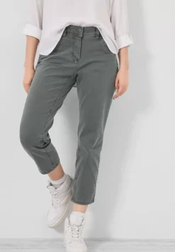 Casual Fit Hose