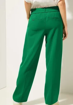 Casual Fit Hose