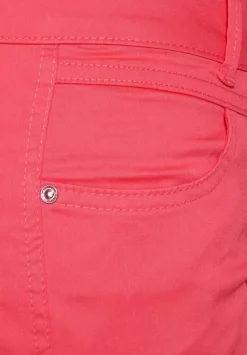 Casual Fit Hose